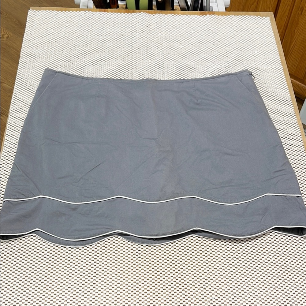 Golfing Gray Scalloped Skort - Sz 12